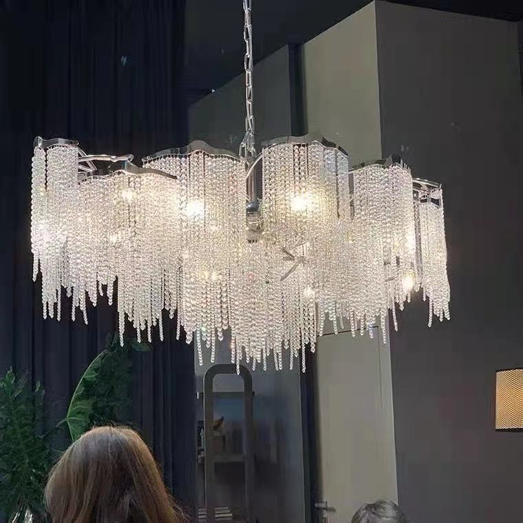 4033100042323 Chandeliers